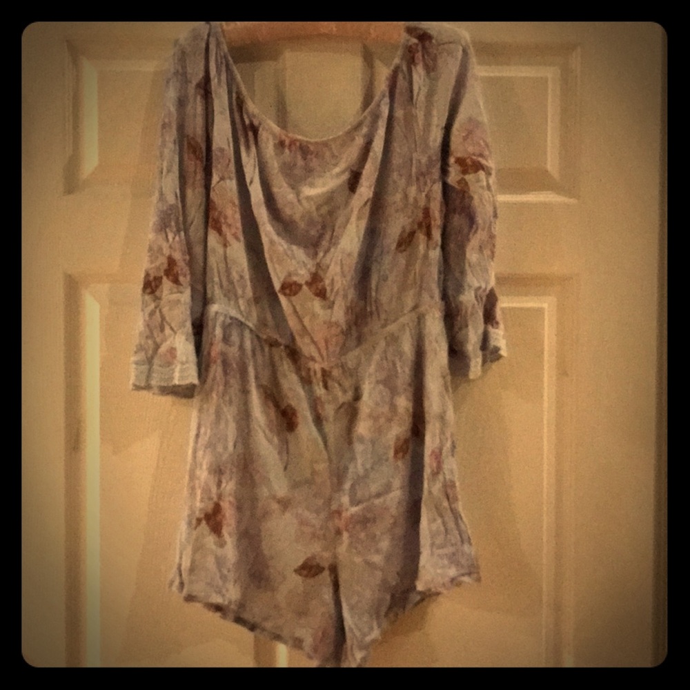 5/$15 - MOSSIMO Supply Company Floral Romper